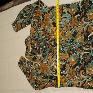 XL Colorful Blouse paisley long sleeve button down